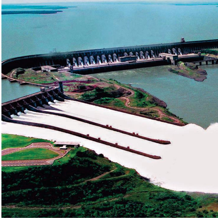 Usina de Itaipu vista do alto